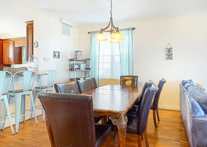Holiday home Saint Louis Ave, Unit D *